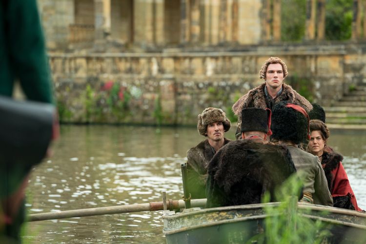 ‘The Great’: Elle Fanning está de volta em novas imagens da 2ª temporada; Confira! 5 the great 6