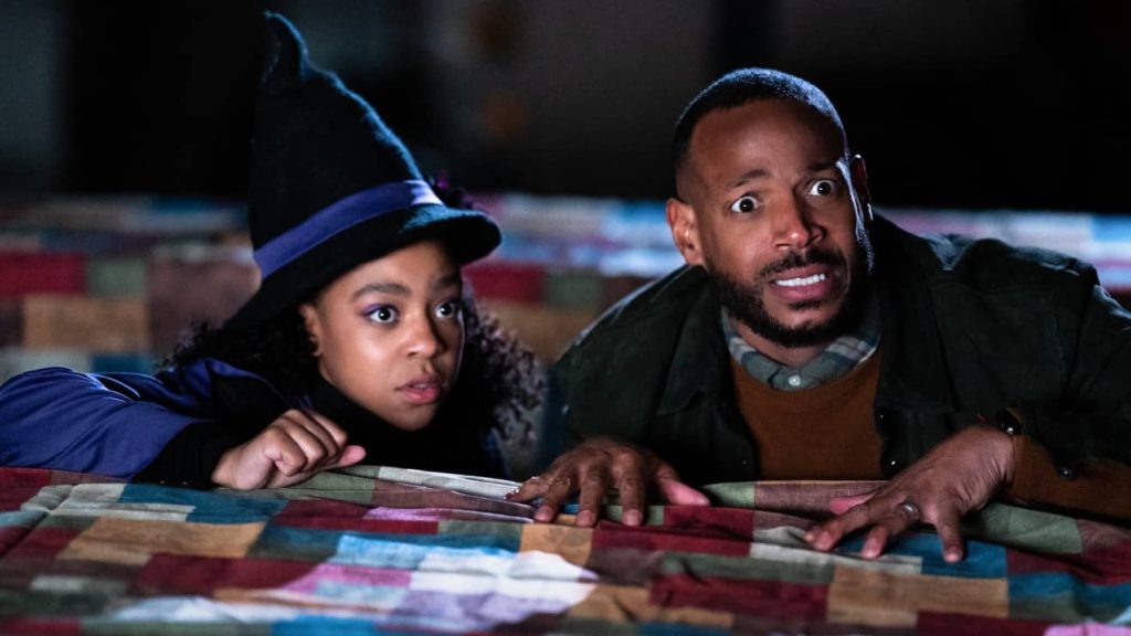 10 filmes na Netflix para quem não gosta de terror, mas quer entrar no clima do Halloween 6 a maldicao de bridge hollow